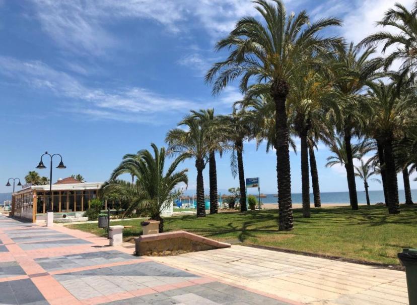 Apartamento En La Carihuela Torremolinos Eksteriør billede